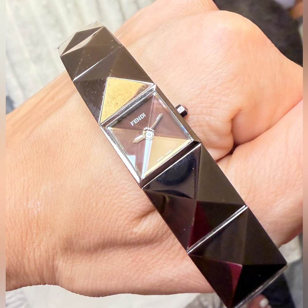 UNISEX Fendi Black Bracelet Watch